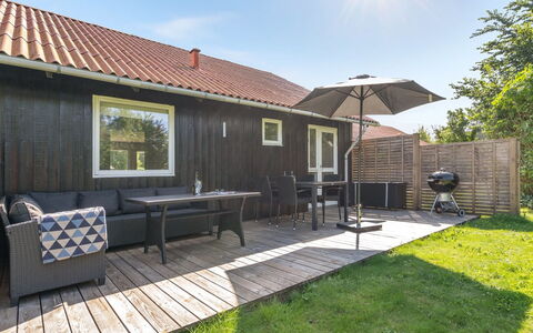 Arise - 700M from the Sea: Roof, House, Land Lot, Home, Cottage, Estate, Garden Buildings, Shade, Log Cabin, Landscaping