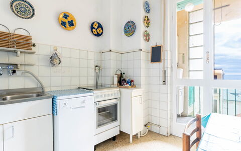 Alassio Fairplace: Flooring, Floor, Interior Design, Apartment, Major Appliance, Room, Kitchen, Tile, Cabinetry, Paint