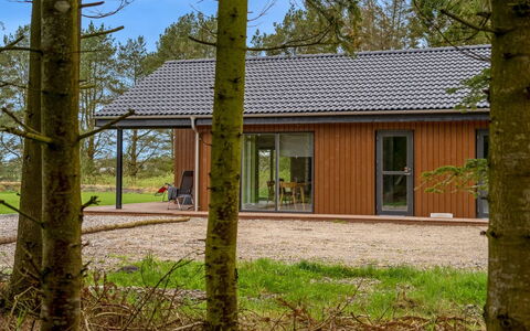 Herwarth - 2.3Km from the Sea: Roof, Home, Door, Cottage, Shade, Siding, Yard, Estate, Backyard