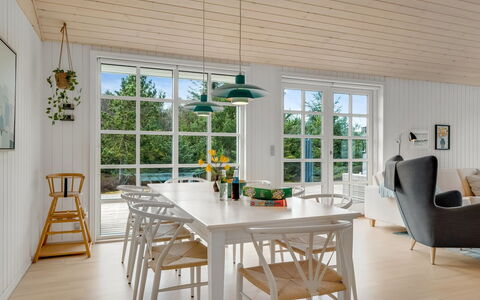 Toska - 3Km from the Sea: Furniture, Flooring, Interior Design, Wood, Dining Room, Floor, Wood Flooring, Ceiling, Kitchen & Dining Room Table, Table