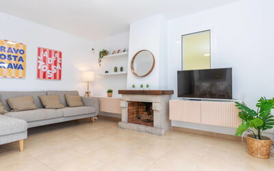 Accommodation:&nbsp;El Moli 369.3