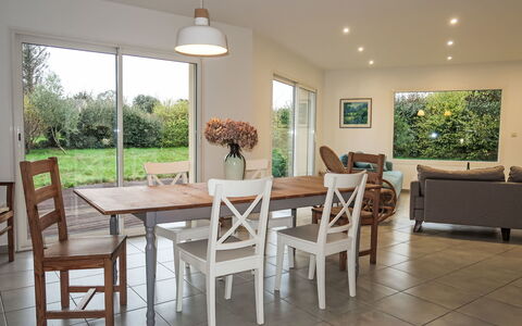 Villa la Clarté: Furniture, Chair, Outdoor Furniture, Kitchen & Dining Room Table, Glass, Balcony, Shade, Outdoor Table, Coffee Table, Aluminium