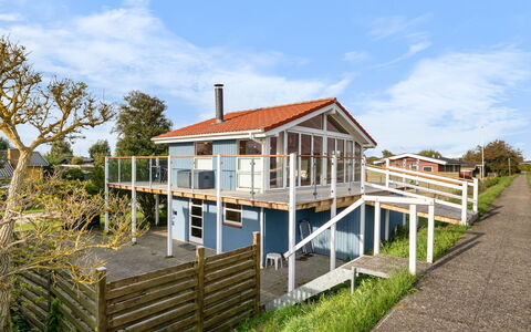 Engelbertine - 30M from the Sea: House, Roof, Home, Cottage, Shrub, Groundcover, Estate, Farmhouse, Siding, Garden Buildings