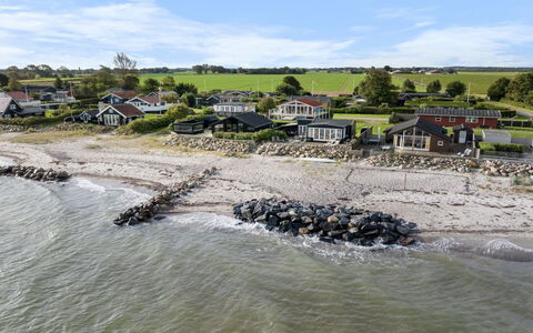 Engelbertine - 30M from the Sea: House, Roof, Home, Cottage, Shrub, Groundcover, Estate, Farmhouse, Siding, Garden Buildings