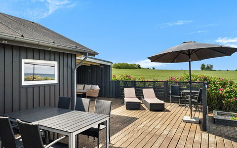 Drusilla - 140M from the Sea: House, Roof, Home, Cottage, Shrub, Groundcover, Estate, Farmhouse, Siding, Garden Buildings