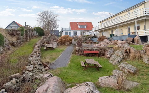 Elsabeth - 50M from the Sea: Estate, Shade, Driveway, Farmhouse