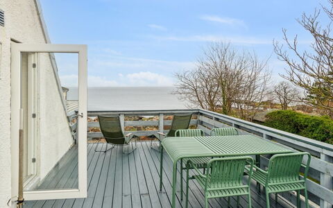 Drude - 50M from the Sea: Apartment, Condominium, Estate, Balcony, Villa, Hotel