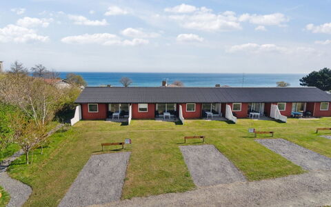 Kate - 300M from the Sea