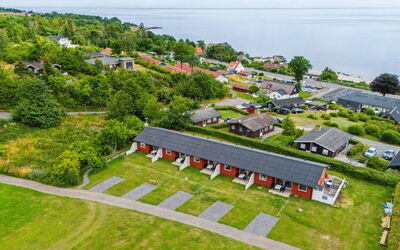 Kate - 300M from the Sea