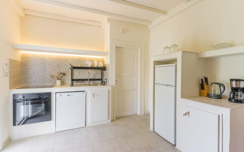 Accommodation:&nbsp;Apulia Namaste House