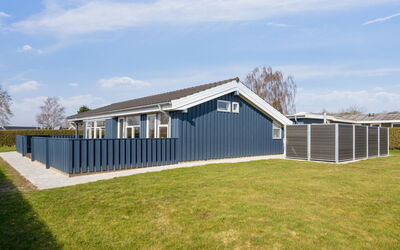 Annegret - 200M from the Sea