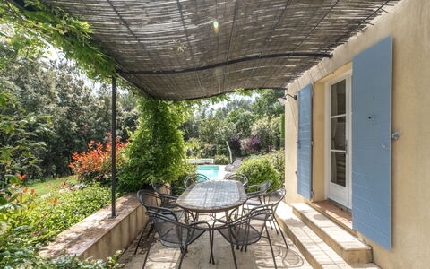 Les Domaines de St. Endréol: Outdoor Furniture, Swimming Pool, Resort, Sunlounger, Leisure, Shade, Vacation, Resort Town, Umbrella