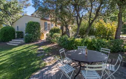 Les Domaines de St. Endréol: Outdoor Furniture, Swimming Pool, Resort, Sunlounger, Leisure, Shade, Vacation, Resort Town, Umbrella