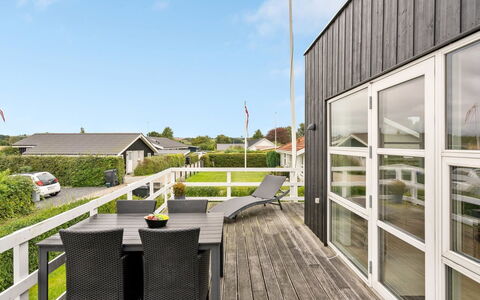 Maleen - 100M from the Sea: Roof, House, Home, Cottage, Door, Siding, Deck, Porch, Plank, Hardwood