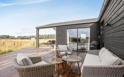 Luisa - 1Km from the Sea