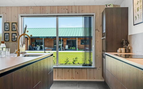 Ilze - from the Sea: Wood, Interior Design, Flooring, Kitchen, Countertop, Ceiling, Wood Stain, Hardwood, Plank, Glass