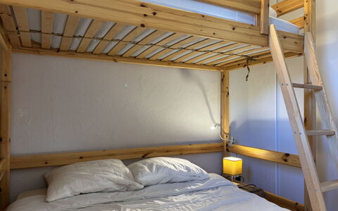 Les Deux Alpes 628: Bed, Bunk Bed, Bedroom, Wood, Furniture, Bedding, Bed Sheet, Interior Design, Linens, Lighting