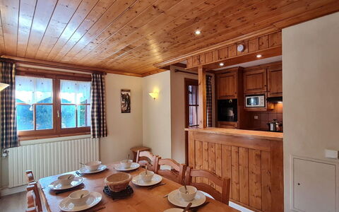 Alpina Lodge: Wood, Ceiling, Interior Design, House, Furniture, Home, Wood Stain, Hardwood, Cabinetry, Room