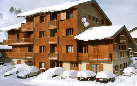 Alpina Lodge: Snow, House, Residential Area, Home, Winter, Freezing, Human Settlement, Cottage, Apartment, Village