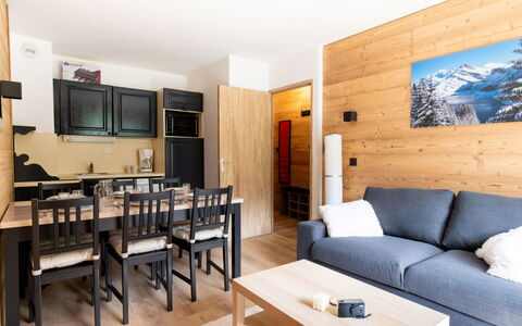 La Turra: Furniture, Hardwood, Winter, Wood Stain, Lumber, Glacial Landform, Plank, Snow, Freezing, Log Cabin