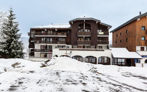 Praz des Esserts: Home, Winter, Snow, Freezing, Mountain Village, Glacial Landform, Ski Resort, Alps