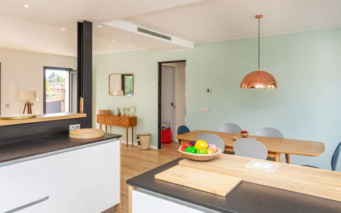 La Manzaneta: Interior Design, Furniture, Kitchen, Countertop, Flooring, Wood, Ceiling, Light Fixture, Floor, Home