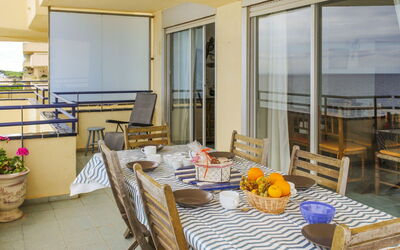 Accommodation:&nbsp;Los Laureles Blancos 211.2