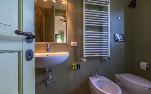 Villa Flaminia: Plumbing Fixture, Bathroom, Interior Design, Flooring, Tap, Floor, Plumbing, Sink, Home, Bathroom Sink