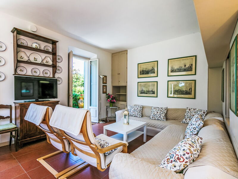 Accommodation:&nbsp;Rotonda 610.1