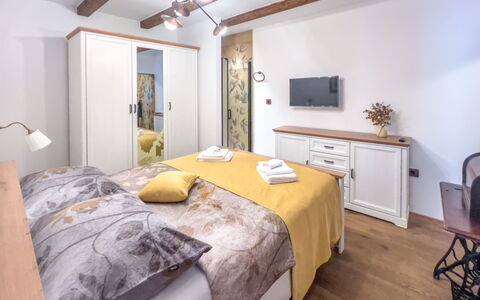 Vila Jurja: Interior Design, Wood, Bedroom, Textile, Floor, Room, Furniture, Bed, Linens, Flooring