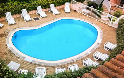 Badesi 10: Apartment, Boat, Watercraft, Marina, Condominium, Balcony, Port, Harbor, Hotel, Boats And Boating--Equipment And Supplies
