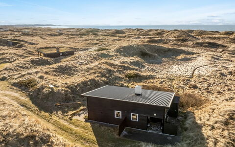 Alrike - 200M from the Sea: Estate, Shade, Driveway, Farmhouse