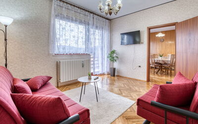 Accommodation:&nbsp;Maklen 102.2