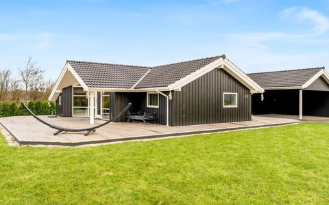 Antero - 500M to the Fjord: Cottage, Shed, Hut, Farmhouse, Prairie, Shack, Barn, Log Cabin, Garden Buildings