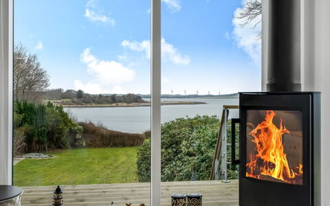 Nico - 70M to the Fjord: Apartment, Condominium, Estate, Balcony, Villa, Hotel