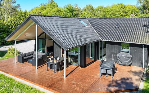 Erlinda - 300M from the Sea: House, Home, Door, Roof, Cottage, Estate, Garden, Shade, Siding, Yard