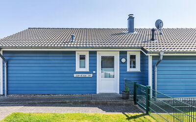 Accommodation:&nbsp;Luv & Lee 150.5
