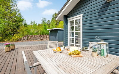 Iorund - 9Km from the Sea