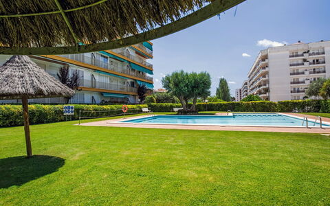 Leon: Swimming Pool, Resort, Apartment, Hotel, Mansion, Villa, Shade, Hacienda, Resort Town