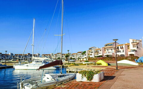 Le Barcarès 972: Water, Body Of Water, Boat, Marina, Waterway, Watercraft, Boats And Boating--Equipment And Supplies, Channel, Port, Dock
