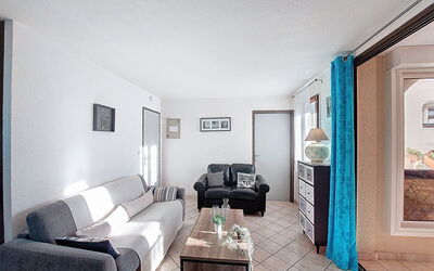 Accommodation:&nbsp;Dominica 972.1