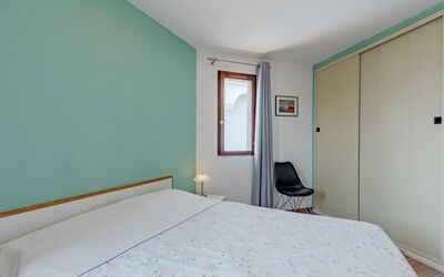 Accommodation:&nbsp;Dominica 972.8