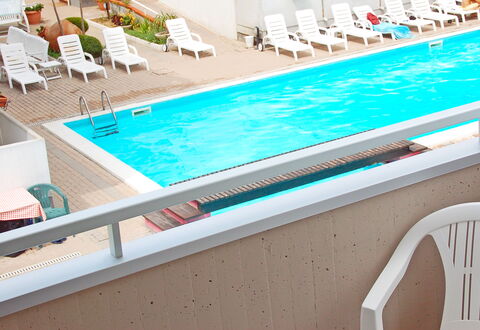 Marconi Seaside Residence, Pool, Wifi, Abruzzo: Swimming Pool, Outdoor Furniture, Leisure, Resort, Furniture, Sunlounger, Vacation, Hotel, Chair, Leisure Centre