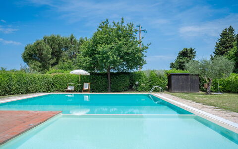 Casa Viola Pool, Wifi, Montaione: Swimming Pool, Blue, Resort, Composite Material, Eco Hotel, Shade, Garden, Water Feature, Thermae, Landscaping