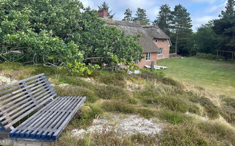 Ibbe - 3.5Km from the Sea: Estate, Shade, Driveway, Farmhouse