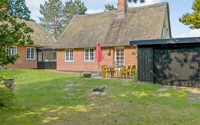 Ibbe - 3.5Km from the Sea
