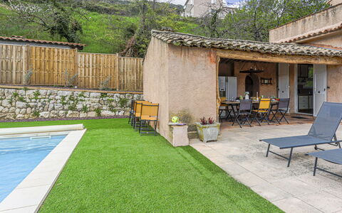 Le Mas de Gattières: Garden, Land Lot, Backyard, Landscaping, Yard, Lawn, Courtyard, Concrete, Shade