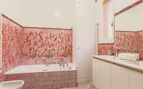 Le Mas de Gattières: Flooring, Floor, Bathroom, Plumbing Fixture, Tile, Interior Design, Pink, Plumbing, Mosaic, Bathtub