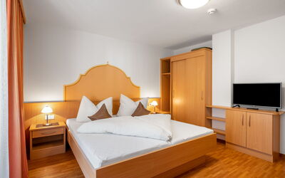 Accommodation:&nbsp;Rosa 905.2