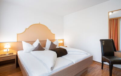 Accommodation:&nbsp;Rosa 905.9
